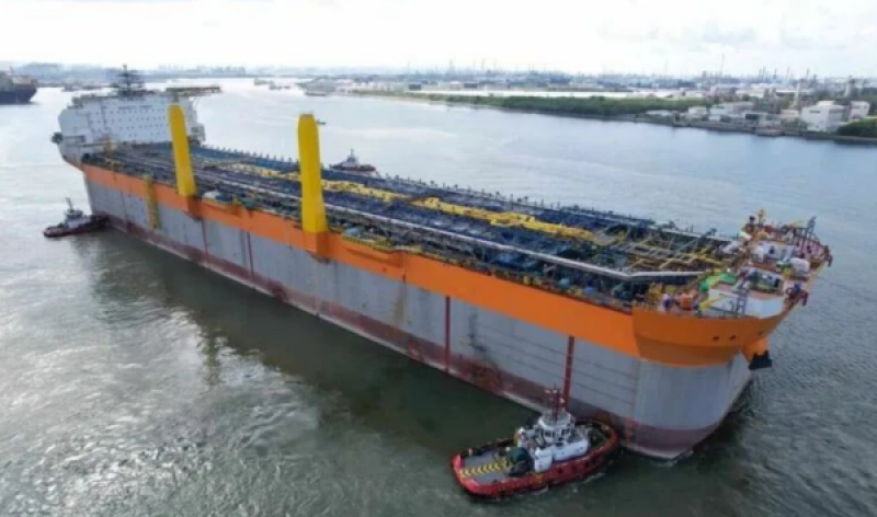 上海外高桥承建！SBM第五艘圭亚那FPSO船体进入新加坡海庭干船坞