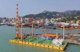 国内首艘专为海上光伏项目设计建造的特种工程船——“蓝鲲02”