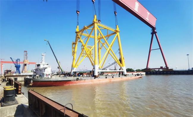 阳江三山岛辅助平台导管架进入总装阶段