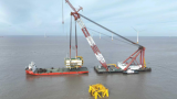 “新振浮7”轮高效完成两座海上升压站吊装助力海上风电项目加速推进