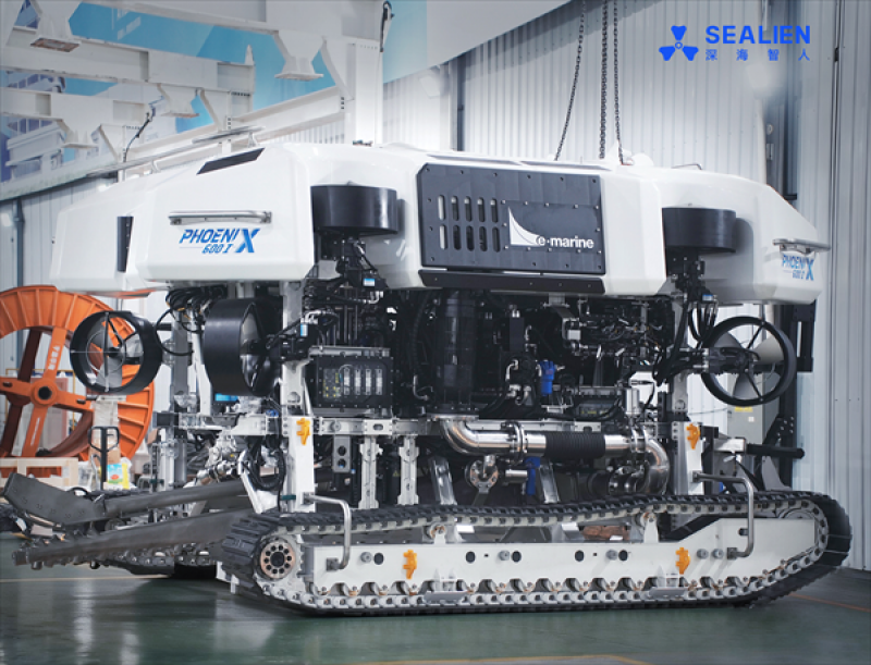 中国首台商业化深海机器人交付出海！