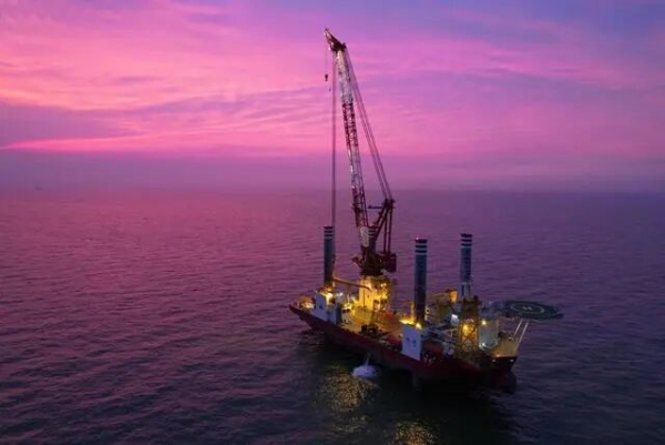 苍南1号海上风电二期扩建工程项目全容量并网